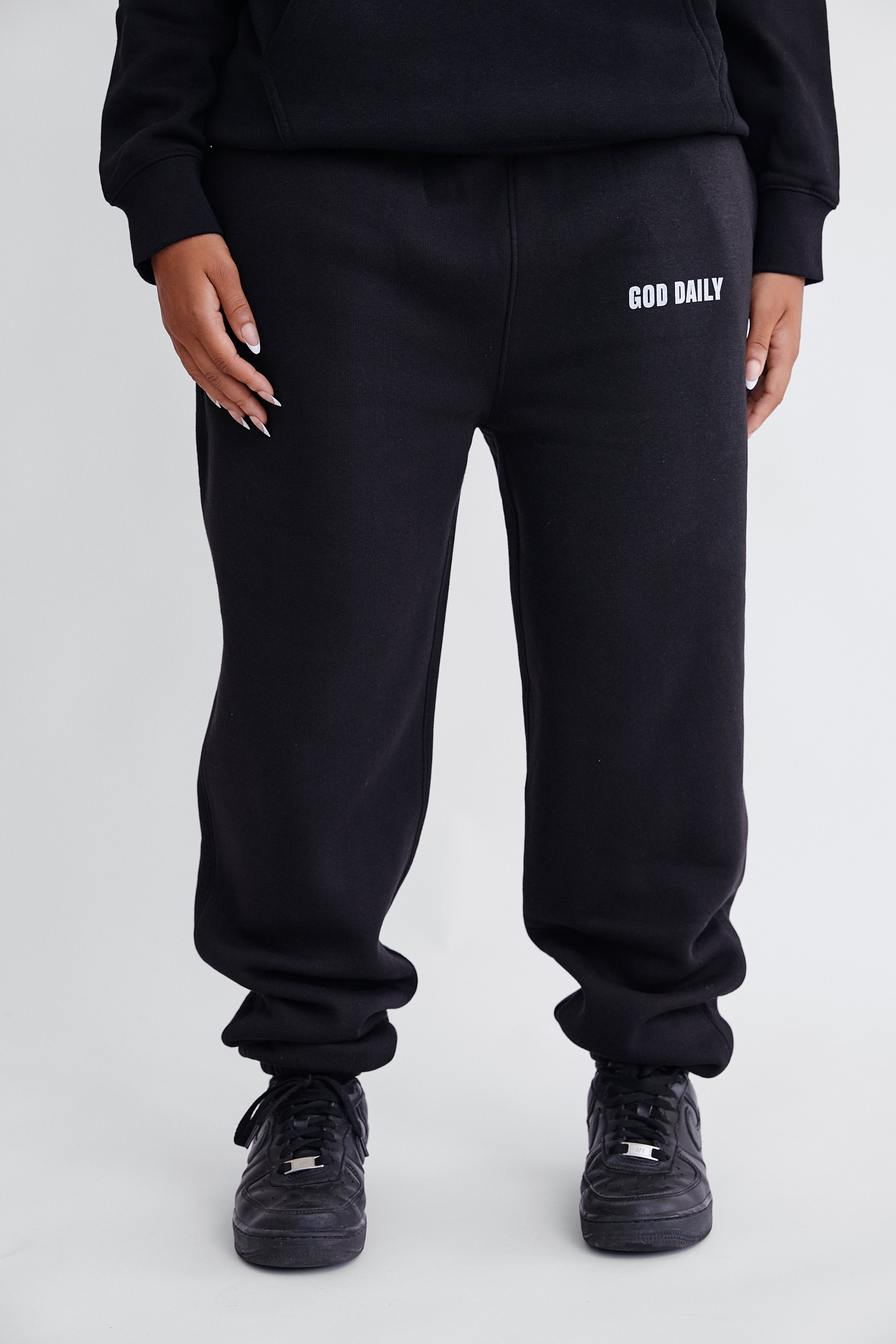 God Daily Sweatpants - Black